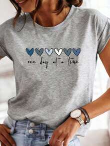 Women's Casual Short-Sleeve Crew Neck T-Shirt In Light Blue With A Heart Print That Says "One At A Time" - Made Of Soft Polyester, Machine Washable, A Spring/Summer Fashion Essential, Everyday T-Shirt | Crew Neck T-Shirt | Polyester Fabric - 淺灰色 - 查看 6