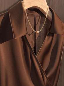 Camisa de mujer con estampado de flores silvestres, cuello, sin mangas, con lazo en la cintura - Café integral - Ver 4