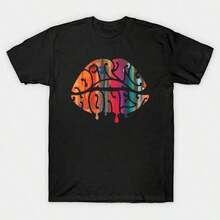 Dirty Honey Band T-Shirt, 220g, High-Density Cotton. Butterfly Print. Unisex Sizes. Inspirational Crew Neck T-Shirt. Cute And Stylish Y2K-Inspired Summer Top, Perfect For Outdoor Activities, Lounging At Home, Working, Or Showing Off On The Street. Casual, Loose-Fitting T-Shirt For Everyday Wear. - 黑色 - 查看 1