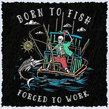 "Salty Bones Born To Fish Forced To Work" Fishing Boat Print T-Shirt, 100% Ring-Spun Cotton, Classic Fit, Printed In The USA. DPVU - 白色 - 查看 3
