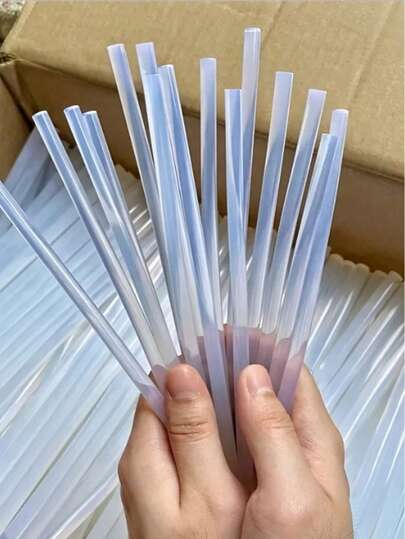 100支迷你超透明热熔胶棒，0.27 x 7.87英寸，透明热熔胶，光滑透明，无烟无味，粘性强，兼容大多数热熔胶枪，适用于DIY、艺术、工艺、密封、木工、塑料、织物、陶瓷等。产品工具的工作时间可能存在5%的差异。