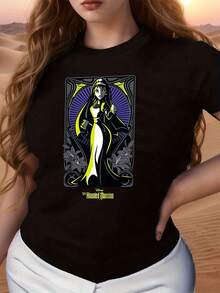 Mysterious Figure In A Long Dress Illuminated By Purple And Green Tones Symbolizes Elegance And Inner Power In An Enchanted Atmosphere; Comfortable Casual Women's T-Shirt For Everyday Wear - 黑色 - 查看 6