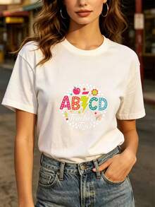 Designed For Modern, Stylish, And Comfortable Women, This Fashionable 180g Everyday T-Shirt Is Ideal For Teachers' Travels Or As A Teacher's Day Gift. It's A Classic, Casual, Unisex Crew Neck T-Shirt, Comfortable For Office Wear And Summer Parties. Made From Premium Soft And Breathable Fabric, It's Designed For All-Day Comfort And Versatile Enough For Everyday Wear, Perfect For Casual Outings. - 白色 - 查看 12