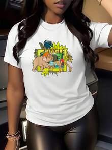 Colorful Image Of A Child And Elephant In The Jungle Surrounded By Tropical Leaves, Evoking Friendship, Nature, And Youthful Adventure. Cheerful, Comfortable, Casual Women's T-Shirt For Everyday Wear, Modern And Versatile. - 白色 - 查看 2