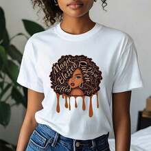 Camiseta Casual Magic Queen para Mujer, Estampado Gráfico, Manga Corta, Estilo Urbano Retro Chic, Camiseta Holgada Casual para Todas las Temporadas 2026, Elegante Estilo Nuevo de Primavera Verano, Regalo Ideal para Amigos y Familiares, 100% Algodón, Duradera - Blanco - Ver 2