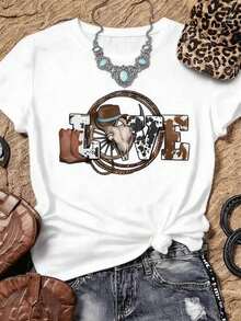 Símbolo del amor por el espíritu vaquero con letras que muestran sombrero cuerda cráneo y bota reflejando la fuerza del campo y la pasión por la vida camiseta de mujer casual cómoda para diario - Blanco - Ver 1