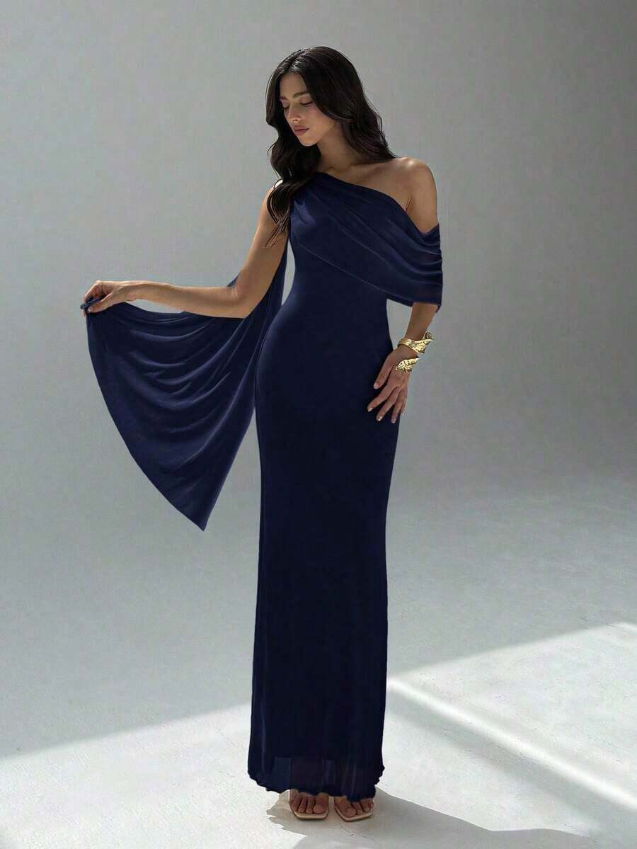 Vestido de mujer de unicolor con hombros asimétricos - Azul marino - Ver 1