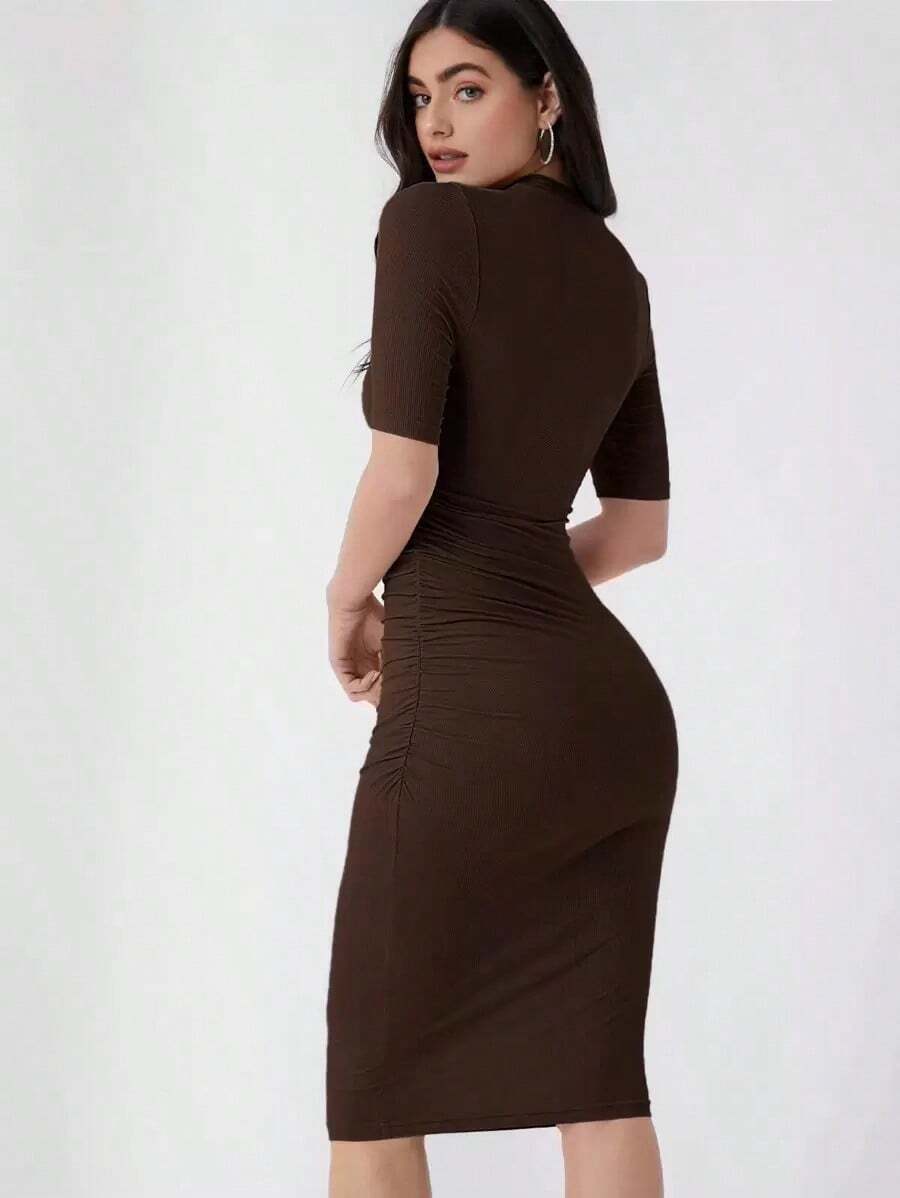 Vestido ajustado unicolor de cuello alto - Marrón Chocolate - Ver 1