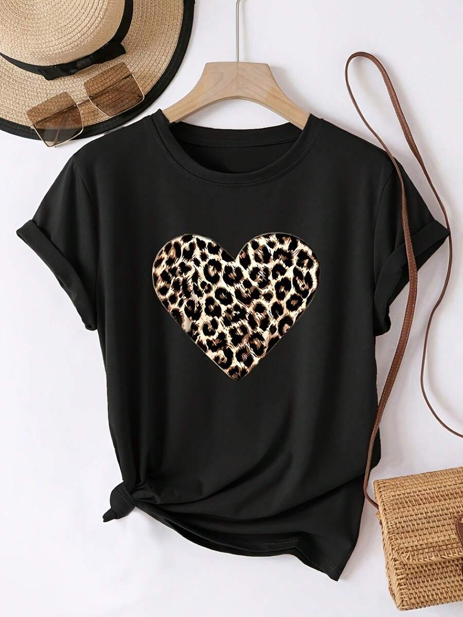 Camiseta de Mujer - Estampado de Leopardo y Corazón - Camiseta Casual de Manga Corta con Cuello Redondo, Elasticidad Media, Lavable a Máquina, Camiseta de Moda para Primavera y Otoño, Camiseta de Mujer, Multifuncional de Temporada, Opaca, Diseño Retro de Moda de Temporada, Ajuste Cómodo, Camisetas de Manga Corta para Mujer. - Negro - Ver 1