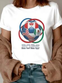 Soccer Ball With Flags Of Mexico, The United States, And Canada Symbolizing Sporting Unity Towards 2026, Ideal For Soccer Fans. Women's Casual, Modern, And Comfortable T-Shirt. - 白色 - 查看 8