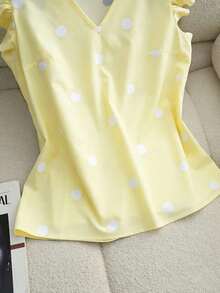 Blusa blanca casual y versátil con mangas acampanadas y volantes, Camisa de cuello en V, Camisa de lunares, Blusa estampada de lunares, Camisa de manga corta, Camiseta estampada, Ropa de verano para vacaciones - Amarillo claro - Ver 4