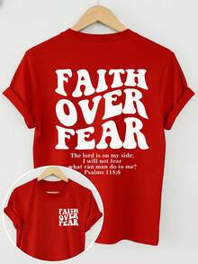 Camiseta de manga corta con cuello redondo y estampado inspirador en inglés: "Fe sobre la Miedo" - Rojo - Ver 6