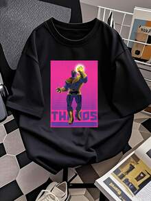Figura colorida con un personaje de fuerza cósmica sosteniendo un guante brillante que simboliza poder y equilibrio universal sobre fondo rosado vibrante camiseta de mujer  cómoda para uso diario y amante del arte pop moderno - Negro - Ver 2