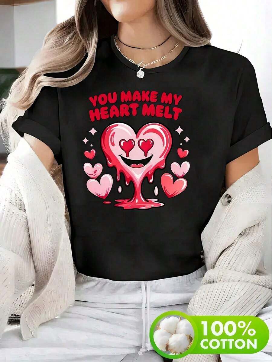Plus Size Women's Clothing, 'You Make My Heart Melt' Pattern T-Shirt - Casual Black Crew Neck Short Sleeve T-Shirt With Playful Heart Design, Suitable For Spring And Summer, Heart-Shaped T-Shirt - 黑色 - 查看 1