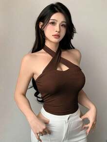 Top corto de mujer sin mangas con cuello de halter y envolvente de unicolor - Marrón - Ver 4