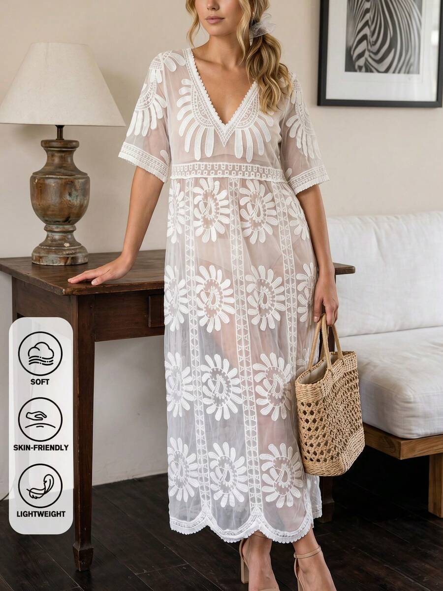 Vestido de playa de manga corta con cuello en V, de encaje transparente y estilo bohemio. Adecuado para la playa, viajes, festivales de música y salidas de verano - Blanco - Ver 1