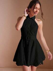 Elegante mini vestido de verano blanco con bordados, cuello de encaje de vieira, botones y cinturón, atuendos de verano para mujeres, atuendos para brunch, atuendos de vacaciones para mujer - Negro - Ver 1