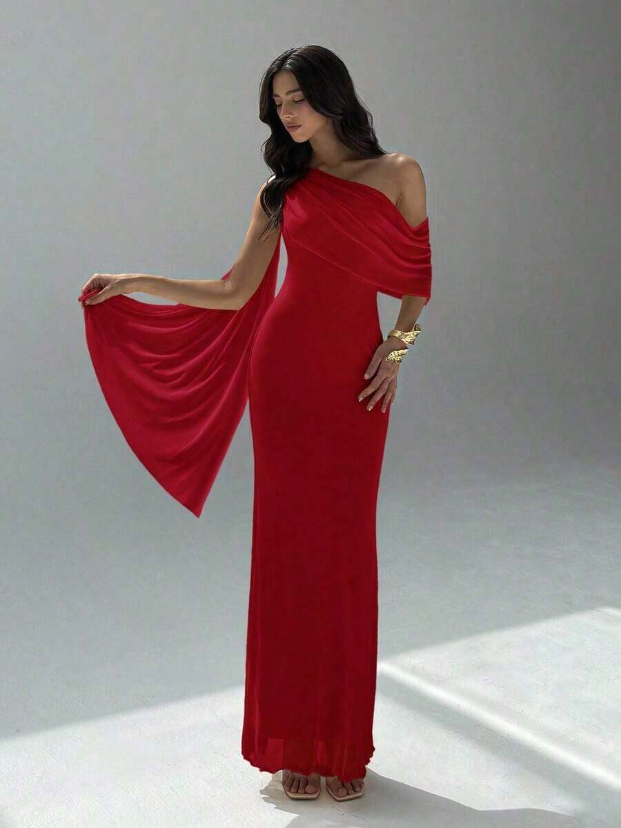 Vestido de mujer de unicolor con hombros asimétricos - Rojo - Ver 1