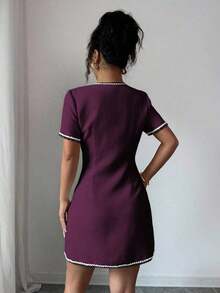 Elegante vestido casual de negocios con cuello redondo, cintura entallada y mangas cortas con botones delanteros, adecuado para primavera y verano - Rojo violeta - Ver 2