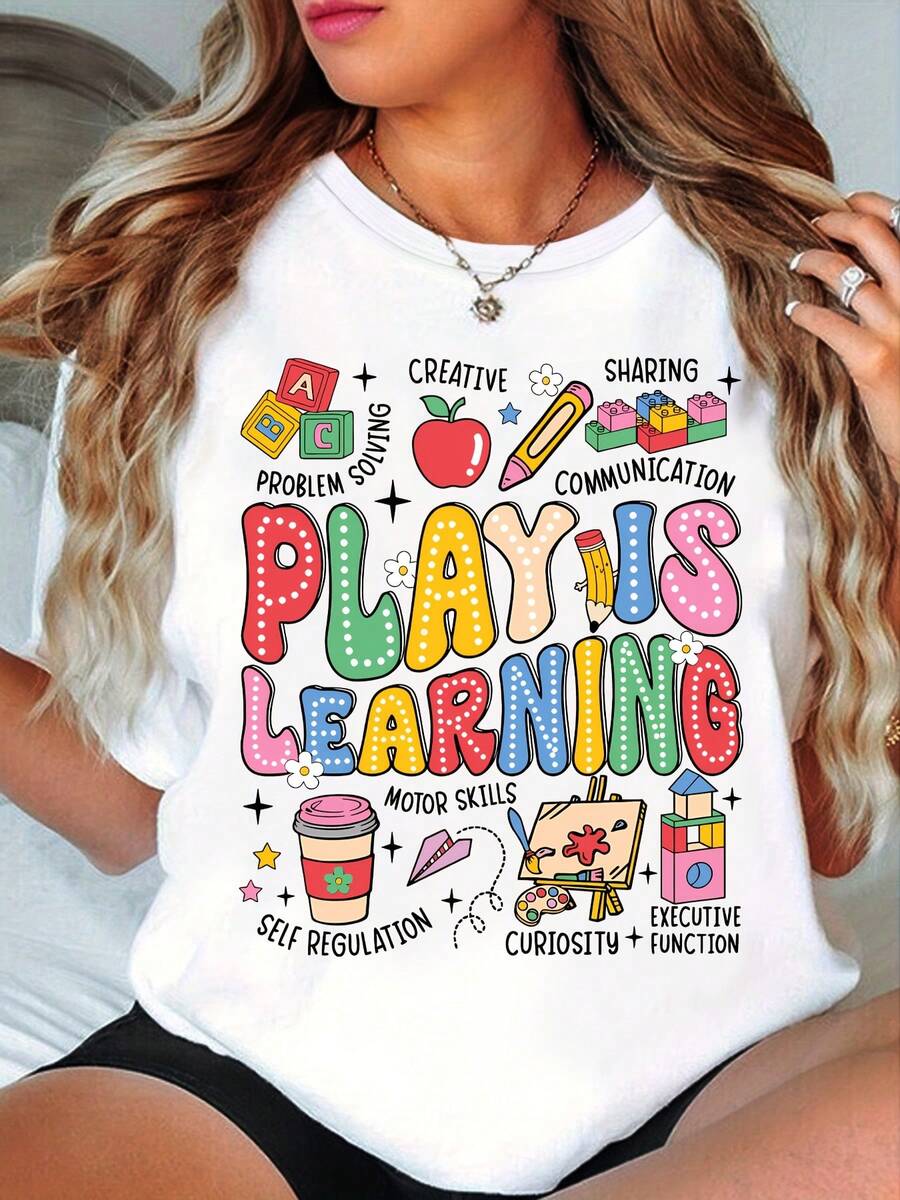 "Play And Learn" Teacher T-Shirt - Bright Educational Print, Breathable Summer Casual T-Shirt, Machine Washable Crew Neck Design, Teacher's Day Gift, Teacher T-Shirt, Casual Wear, Stretchy Fabric. A Very Distinctive Printed T-Shirt / Unisex Style / Suitable For Both Men And Women / Wrinkle-Resistant / Breathable - 白色 - 查看 1