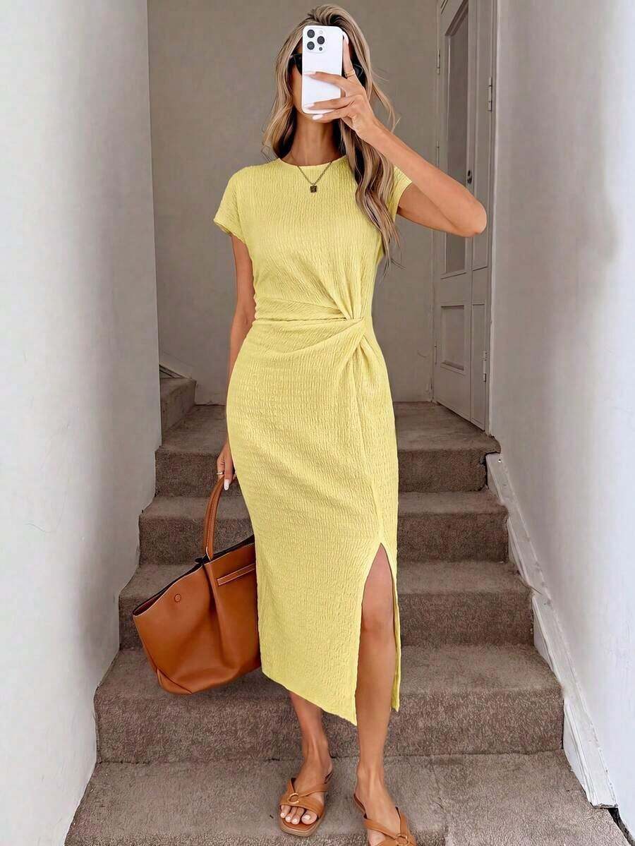 Vestido midi casual de mujer con estampado de lunares, cintura retorcida y abertura alta sin mangas; Vestido ajustado texturizado casual de mujer; Conjunto de fitness de mujer; Vestido de invitada de boda de mujer; Atuendo de oficina de mujer - Amarillo claro - Ver 1