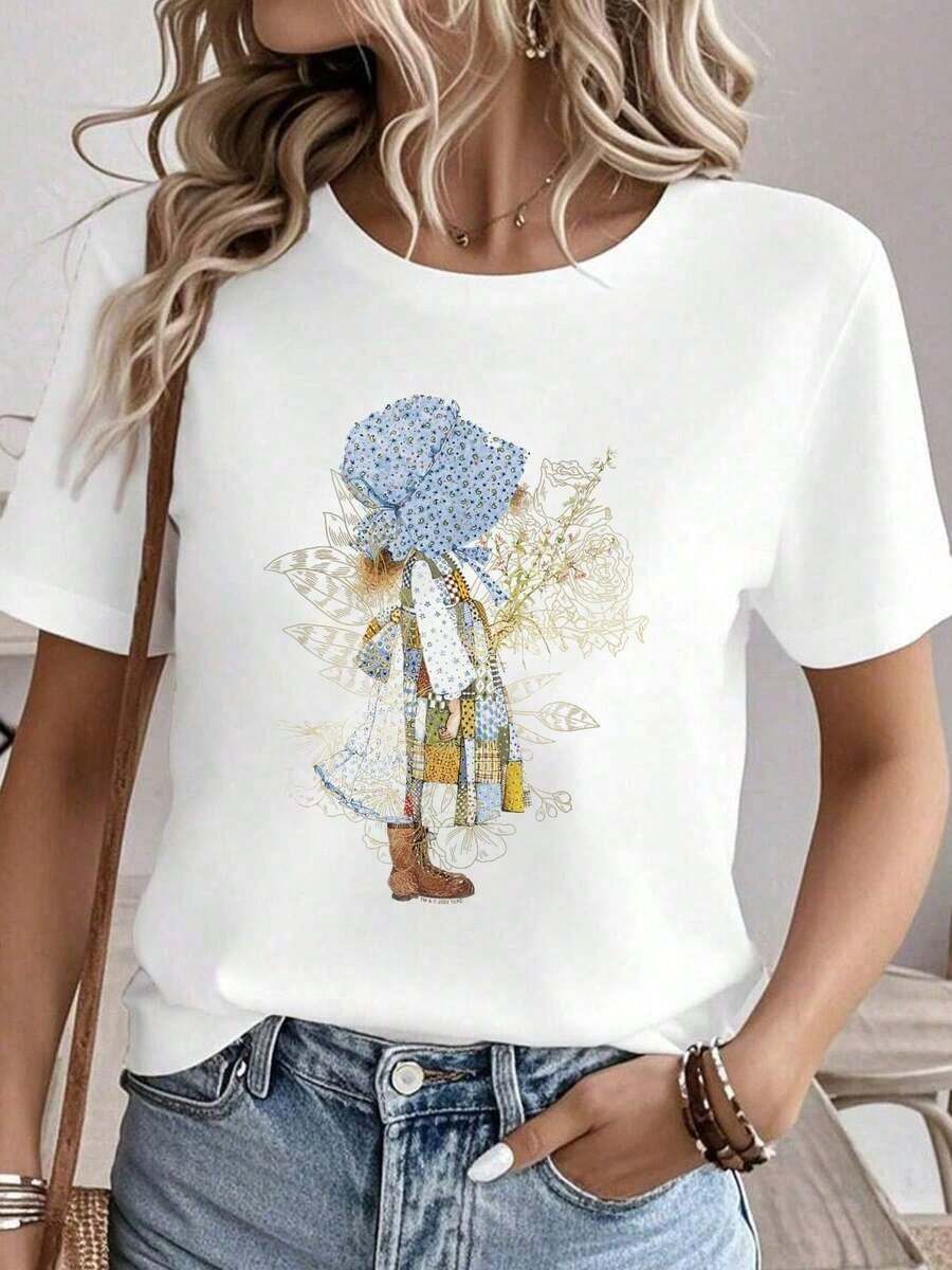 Suave Camiseta Vintage con Estampado Gráfico de Chica del Condado de Holly Hobbie Sosteniendo Flores, Camisetas de Verano para Mujer, Cuello Redondo, 100% Algodón, Ropa de Mujer, Conjuntos de Ropa de Otoño para Mujer, Camisetas Blancas para Mujer, blusas casuales, playeras de mujer algodón - Blanco - Ver 1