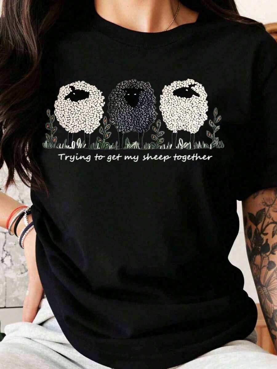 Trying To Gather My Sheep - Women's Funny Sheep Graphic T-Shirt, Casual Crew Neck Top With Cute Animal Design, Perfect For Everyday Wear And As A Gift Idea - 黑色 - 查看 1