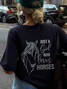 2026 New Cotton-Shirt: Women's Short-Sleeved Crew Neck T-Shirt For Summer, Soft And Comfortable, Casual And Versatile. Casual Style With An Equestrian Theme, Featuring The English Lettering "Just A Horse Lover," Radiating Youthful Vitality. Suitable For Equestrian Culture, Street Style, Everyday Wear, Running, Leisure, Gatherings, Parties, And Various Occasions. Loose And Urban Style, Also Very Suitable For Outdoor Wear; A Summer Option In Black. - 黑色 - 查看 1