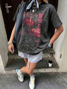 2026夏季女款水洗做舊圓領T恤，日系彼岸花與日文字印花，休閒寬鬆上衣，黑色 - 黑色 - 查看 3