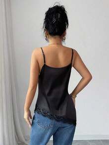 Camiseta de satén asimétrica elegante y sexy con dobladillo de encaje para mujer - Negro - Ver 2
