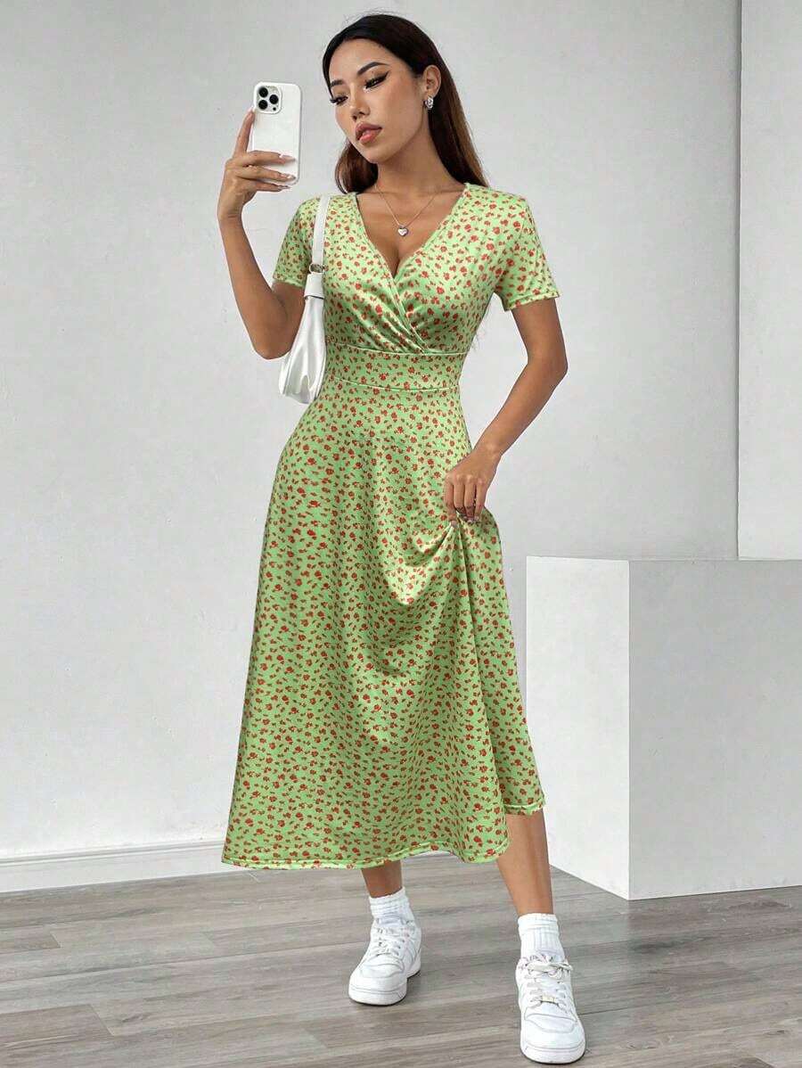 Vestido casual de verano con cuello en V, manga corta y estampado floral diminuto (corte aleatorio) para mujer - Multicolor 9 - Ver 1