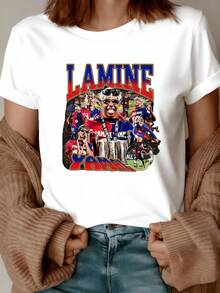 Players Celebrating Their Passion For Football With Vibrant Energy And Sportsmanship That Conveys Strength And Teamwork. Women's Casual, Modern, Comfortable T-Shirt For Everyday Wear. - 白色 - 查看 8
