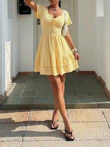 Vestido mini con volantes en la cintura y el bajo, de manga corta y corte evasé, lindo y encantador para mujeres - Amarillo - Ver 7