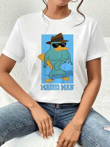 Imagen de un pato antropomórfico con gafas de sol y sombrero mostrando una actitud segura y humorística que transmite energía divertida y confianza camiseta de mujer  casual cómoda para uso diario y combinaciones modernas - Blanco - Ver 6