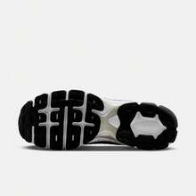 Giày thể thao nam NIKE AIR MAX MOTO 2K, cổ thấp IR1476-101 - Bạc - Xem 3