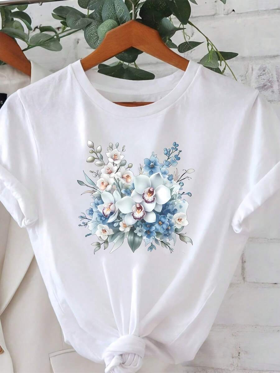 Modern And Stylish Y2K-Style Set With A Soft Floral Bouquet Print, Women's Loose-Fitting T-Shirt With A Round Neck, Casual Style For Spring-Summer, Suitable For Everyday Wear, Shopping, Parties, And Commuting, Versatile And Elegant For Women. Summer Streetwear With A Graphic Print. - 白色 - 查看 1