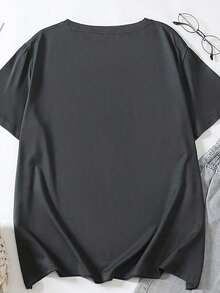 Una camiseta de manga corta de mujer de talla grande, de cuello redondo, con estampado de gatos y grafitis, de estilo casual y multifuncional - Gris 2 - Ver 2