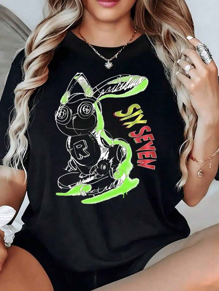 Conejo futurista con detalles mecánicos y trazos luminosos que transmiten energía y dinamismo camiseta de mujer 100% algodón 220g