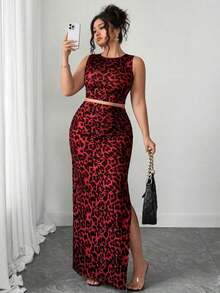 Conjunto de dos piezas de top de tirantes y falda con estampado de leopardo talla grande, sexy pero apropiado para el uso diario y el transporte - Rojo - Ver 5