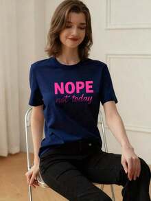 Camiseta de manga corta de mujer de ajuste holgado con cuello redondo y estampado de eslogan, nueva y casual para el verano, moda diaria y de vacaciones, adecuada para el día a día y las vacaciones - Azul marino - Ver 2