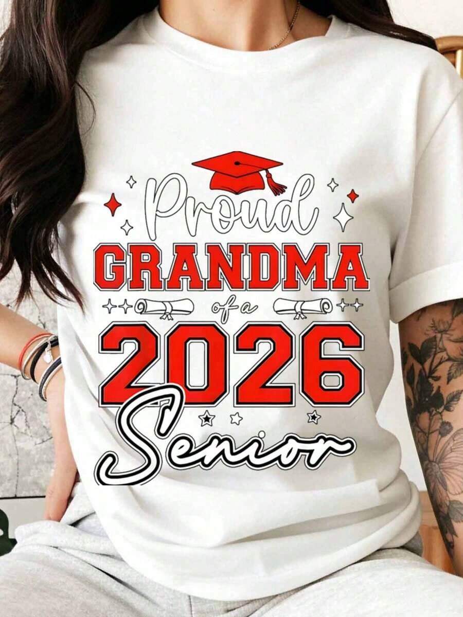 White T-Shirt With Red Cap And Diploma Design For 2026 Graduation Celebration - Gift For Graduating Grandmother - 白色 - 查看 1