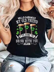 Camiseta de Mujer de Cuello Redondo para Primavera/Verano con Estampado Creativo de Diseño Irlandés para el Día de San Patricio, con Elementos de Jarra de Cerveza y Trébol, "Hola Oscuridad, - Negro - Ver 7