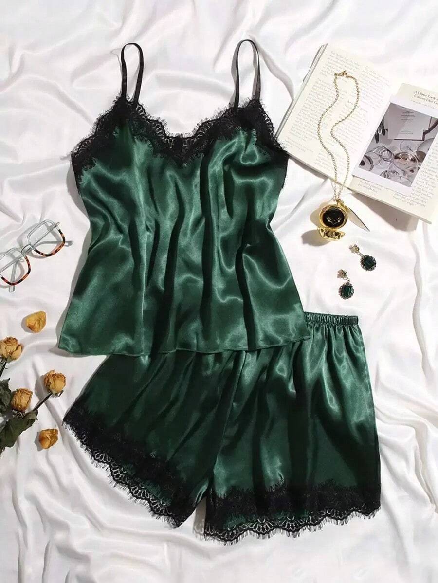 Conjunto de pijama con top de cami de satén con ribete de encaje y shorts - Verde Oscuro - Ver 1
