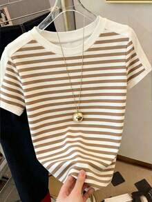 Camiseta de mujer de manga corta con cuello redondo, estampado de rayas y lazo, de estilo casual para verano - Café integral - Ver 1