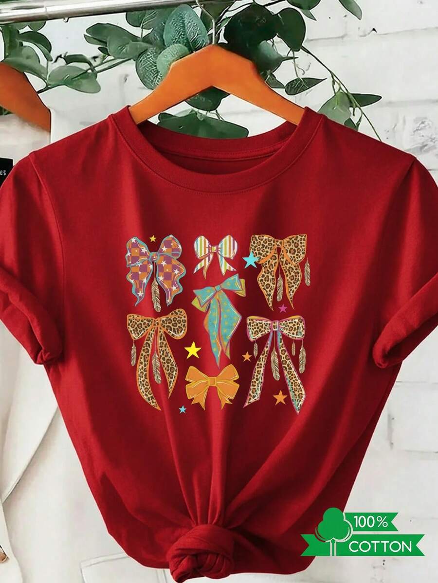 Camiseta de cuello redondo para mujer con estampado de letras y anime, de diseño sencillo, cómoda y transpirable, adecuada para el uso diario informal, que muestra un estilo natural y elegante, imprescindible para fiestas de verano, envío local con detalles de lazo y plumas. - Rojo - Ver 1