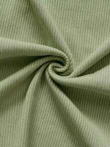 Vestido corto con cuello en V, botones delanteros y mangas cortas en estilo francés y silueta evasé - Verde - Ver 6