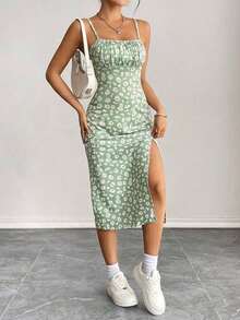 Vestido de mujer de talla grande con ajuste delgado, abertura lateral, tirantes tipo espagueti y estampado floral pequeño - verde menta - Ver 8