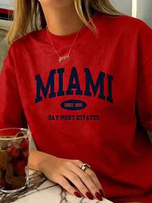 Fashion Clothing: Women's Casual Short Sleeve T-Shirt - Miami Oval Emblem Design, White And Navy Letter Print, Medium Elastic Crew Neck, Suitable For Spring, Summer And Autumn, Machine Washable, Loose Fit, Bold Pattern, Soft Texture Fashion T-Shirt. Classic Crew Neck, Short Sleeve, Solid Basic Style. - 紅色 - 查看 2