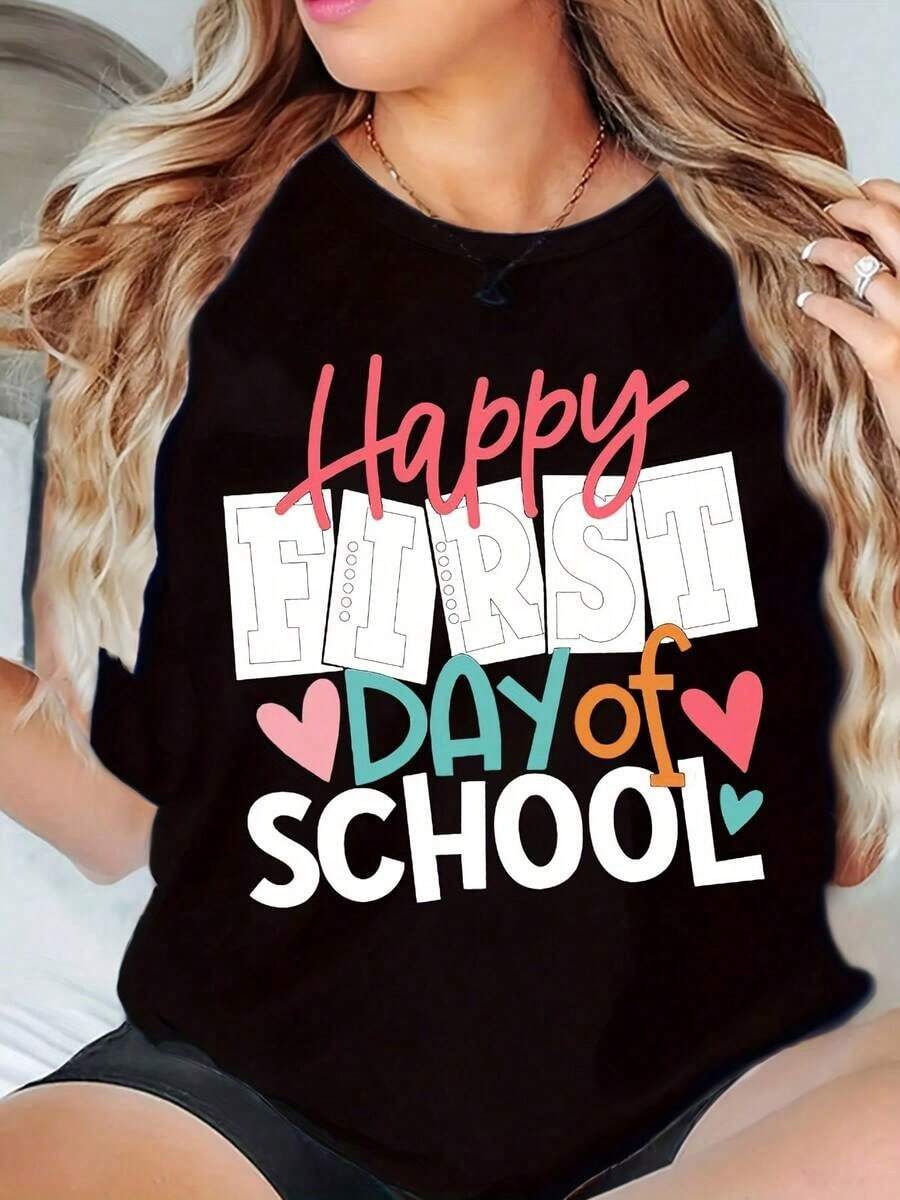 New Arrivals For Summer. Women's "Happy First Day Of School" Print Crew Neck T-Shirt, Casual Back-To-School Top. Blouse, Shirt > Beautiful. - 黑色 - 查看 1