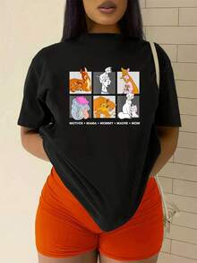 The Print Features Sweet Scenes Of Animals Cuddling Their Young, Symbolizing Universal Maternal Love And Infinite Tenderness. Ideal For Women Who Celebrate The Mother-Child Connection, This Comfortable And Soft Women's T-Shirt Is Perfect For Everyday Wear. - 黑色 - 查看 2